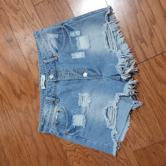 Jean shorts - Picture 1 of 2